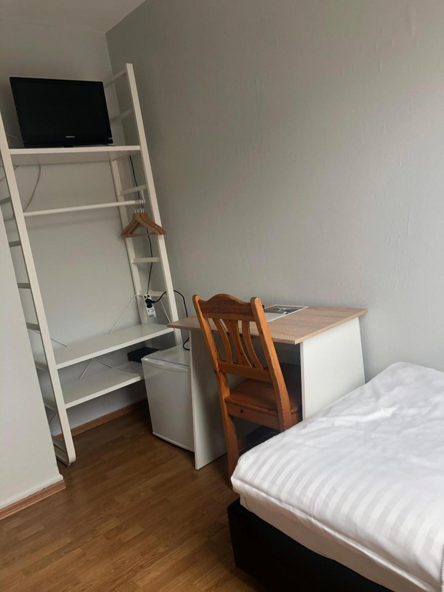 Hotel Schwaferts Вупертал Екстериор снимка