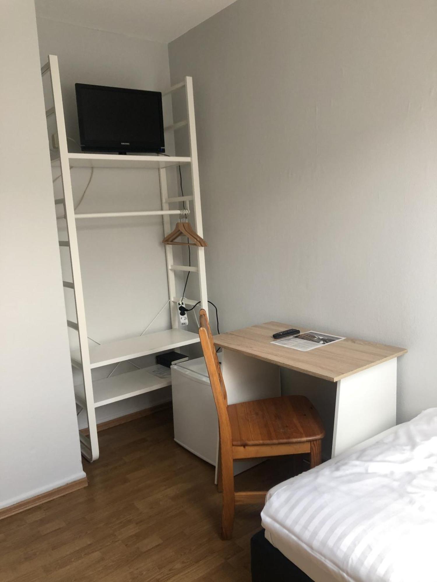 Hotel Schwaferts Вупертал Екстериор снимка